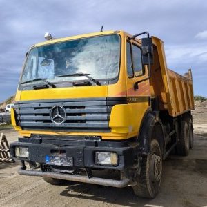 foto 6x6 dumper Mercedes sklápěč