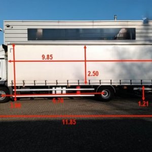 foto 9,85m/Eur6 MB skříň se zvedací plošinou