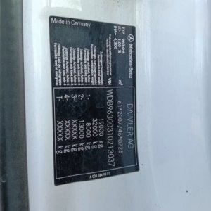 foto 9,85m/Eur6 MB skříň se zvedací plošinou