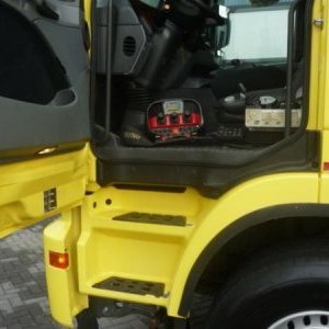 foto 6x4 sklápěč MB Eur5 + ruka Palfinger 22tm / dosah 13m