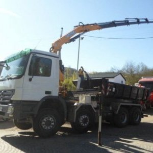 foto MB 8x4 hák+HR(2020) Effer Mercedes 32t kontejner s jeřábem