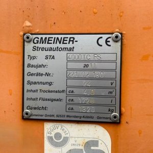 foto MB Unimog U 500 zimní údržba