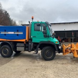 foto MB Unimog U 500 zimní údržba